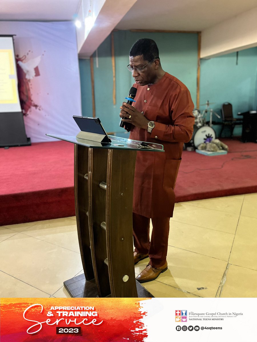 4sqteensng's tweet photo. We all have roles to play for the Kingdom of God. We'd play our roles greatly and majestically.
#4sqteens #appriciationservice #leaderstraining https://t.co/q7TBUyBxWq