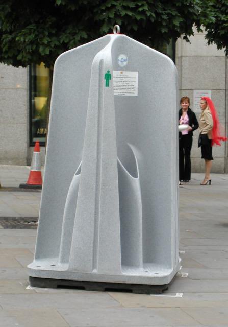 JaackMaate's Happy Hour Podcast 🇳🇺 on Twitter: "If pissing outside is