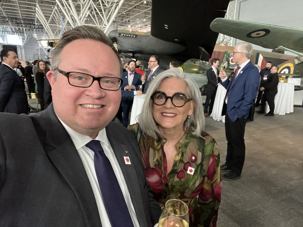 Bryan May tweet media