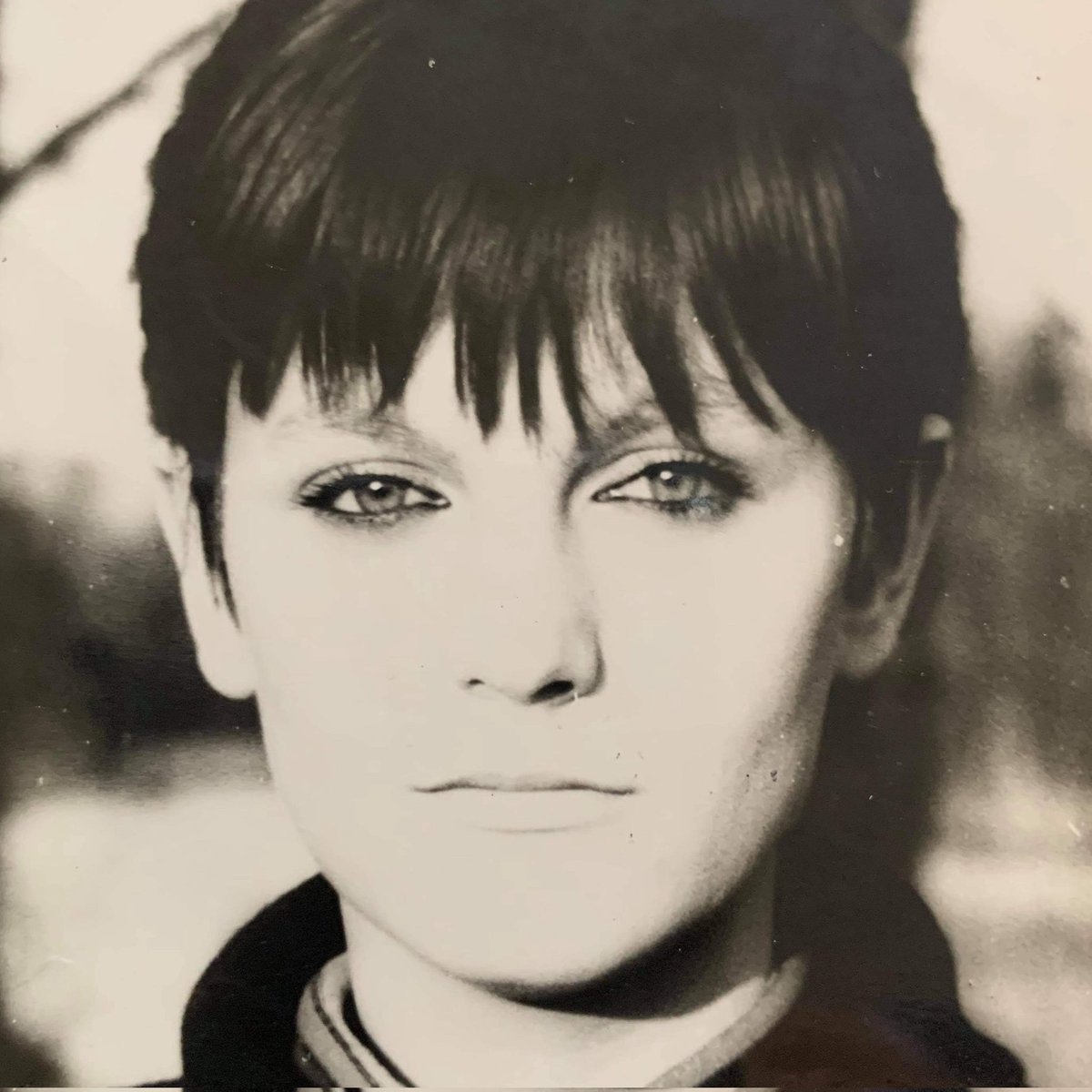 nala347's tweet photo. Tu étais tellement belle avec tes yeux gris bleu.

Repose en paix ma petite maman

C'est horrible, tu vas tellement me manquer

Je t'aime infiniment

#adieu_maman https://t.co/g1PCouIev2