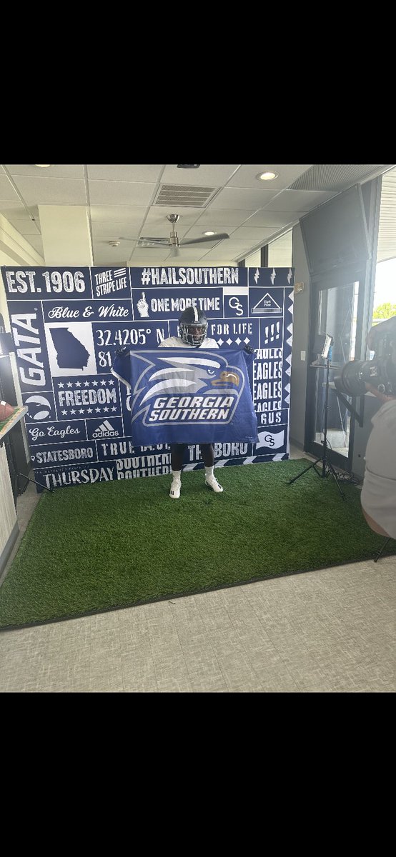 kevon_rivera's tweet photo. I had a GREAT visit at @GSAthletics_FB  yesterday‼️ thank you to all the coaches for having me out! Cant wait to get back on campus! @TurnerWest5 @RyanSmith_GS #GATA @MilanTurner_GS @HanahanHawksFB @HanahanRecruits https://t.co/57GPPMiwPz