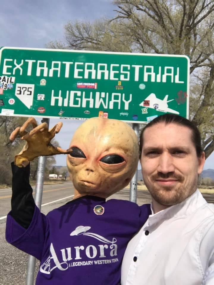 DanielAlanJonez's tweet photo. On this day 4 years ago: Ned and I visited #Area51 and the #LittleAleInn on #ExtraterrestrialHighway in 2019
RIP Ned 👽 https://t.co/PPxbPQ2Sz8
