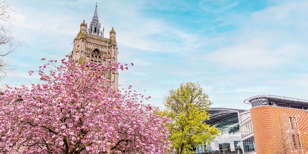 VisitNorwich's tweet photo. Spring is finally here! So, what are you waiting for? Come and check out all that Norwich has to offer in April! https://t.co/kWVhtqTYc0
#visitnorwich #visitengland #springinnorfolk https://t.co/XnBDUMI2wC