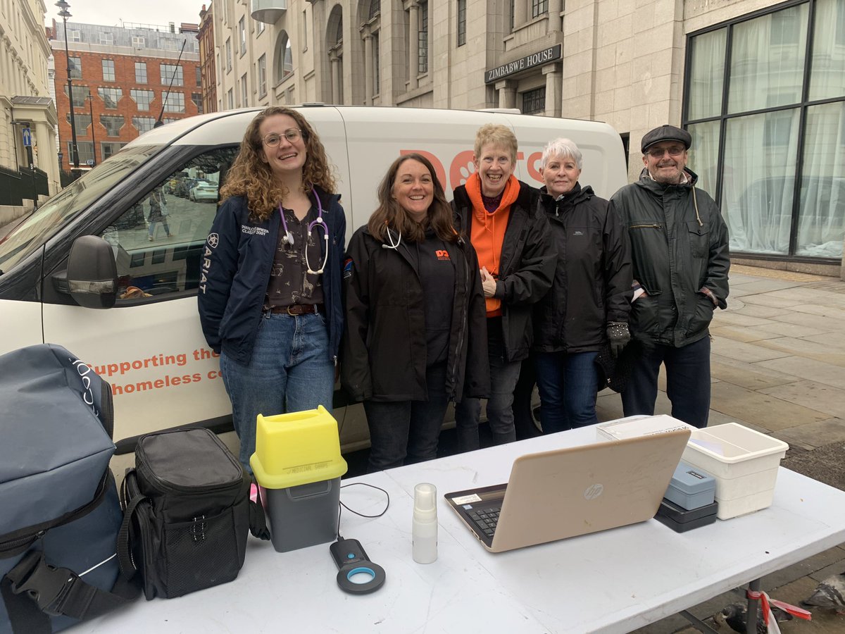 dotslondon's tweet photo. Thank you to todays team of volunteers on the strand that included a new vet joining the team.

Busy day supporting our vulnerable community with dogs. We were also joined by @lbc (Henry) who done an interview not only with myself & the team but also our clients which warms me as they are our reason for helping. It’s good for them to have a voice too & express the importance of our service 

Interview will be on @NickFerrariLBC radio show next week, we will let you know the day/time nearer the time! 📻 

https://t.co/EgvWWRSQtK