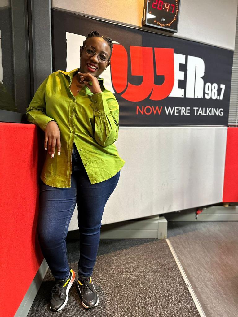 Powerfm987's tweet photo. Good evening and welcome to your Sunday best of #POWERLife with @TshegoMoagi_ ๐ until midnight for the very last time.
How are you guys holding up? Weโd love to hear from you.๐ป
0861 987 000 to call us ๐ โ๏ธ
DStv Audio Channel 889
https://t.co/vzHABSlvIj to stream us live. https://t.co/noz1lLbVAb