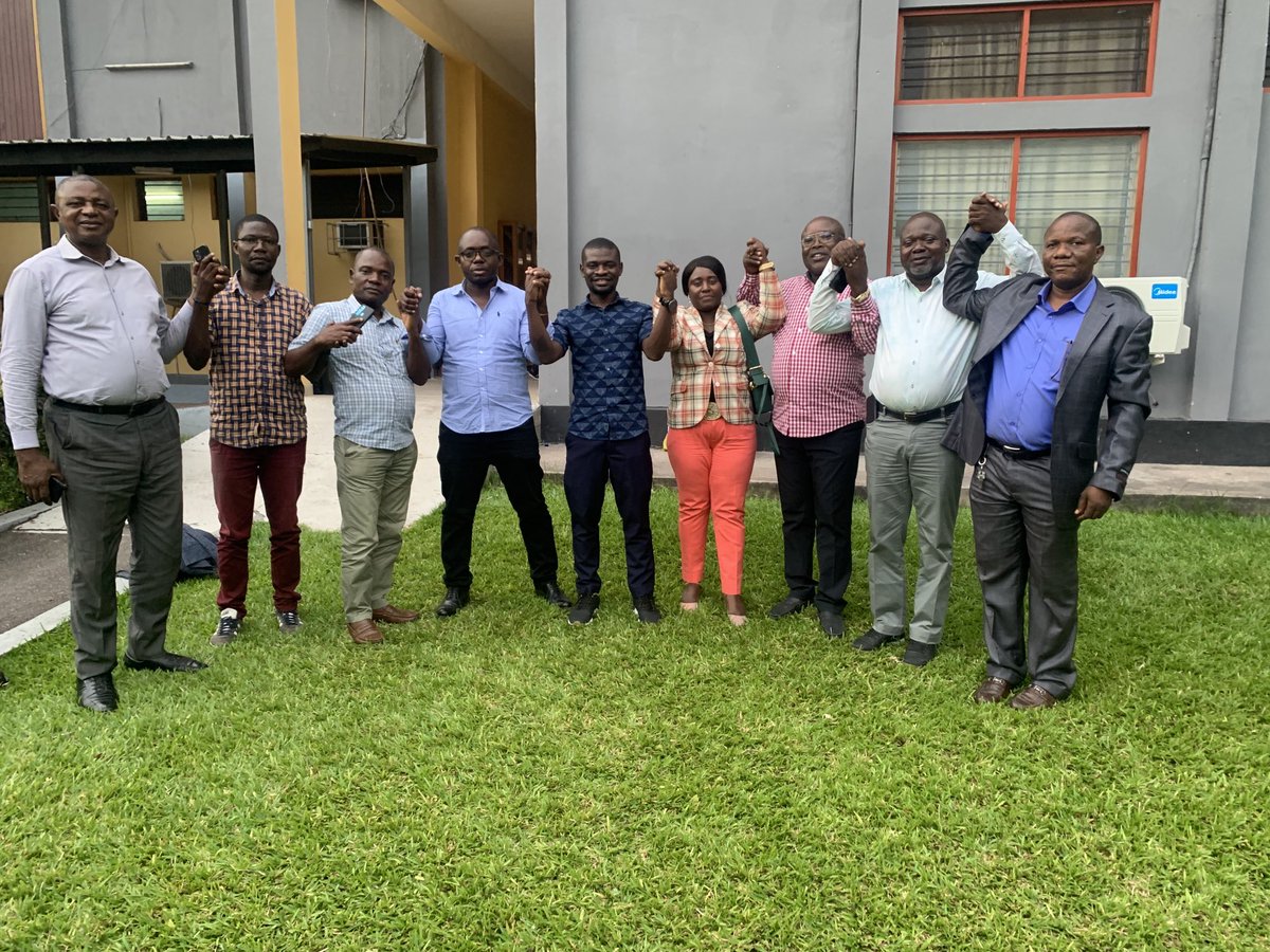 #inga3 <a href="/FESOorg/">FESO (Femmes Solidaires)</a> <a href="/CorapRdcongo/">CORAP RDCongo</a> <a href="/7sur7_cd/">7SUR7.CD</a> <a href="/PrimatureRDC/">Primature de la République Démocratique du Congo</a> <a href="/OearseRdc/">OEARSE RDC</a> <a href="/TopCongo/">TOP CONGO FM</a> les mbres de la Coalition TOBOYI MOLILI se st retrouvés en réunion d’évaluation du plaidoyer sur le projet Gd Inga après la journée internationale de l eau