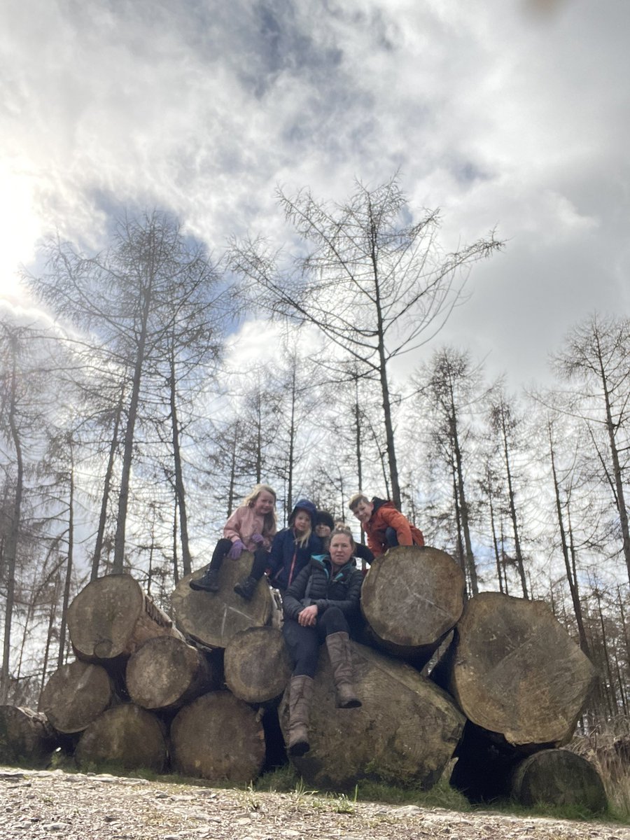 Gemmastones2's tweet photo. Weekend away with the kids https://t.co/vZFabAdZXG