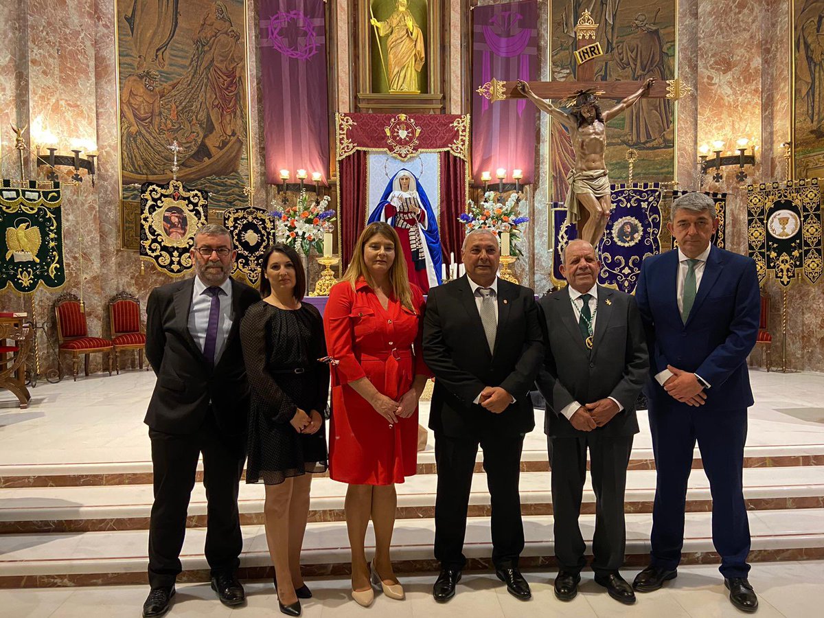 JoseLSaezPastor's tweet photo. Mención especial, a personas muy importantes en su vida y que tristemente no se encuentran entre nosotros. #SemanaSanta #Guardamar #Parroquia #PatronatoPasión #JuntaMayor @Guardamar_Ayto https://t.co/45iOvJKRTU