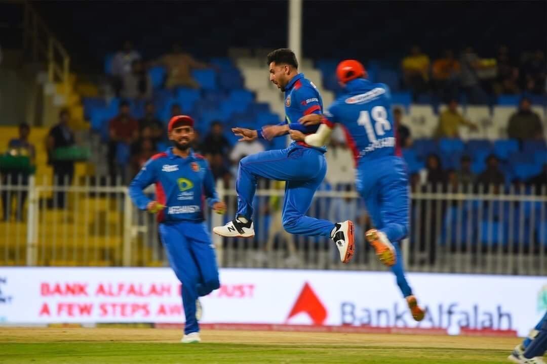 مبارک زه بچی د ابدالی ېم دا یقين لرم په ځان افغان يم افغان يم #AfghanAtalan #AFGvPAK 🇦🇫