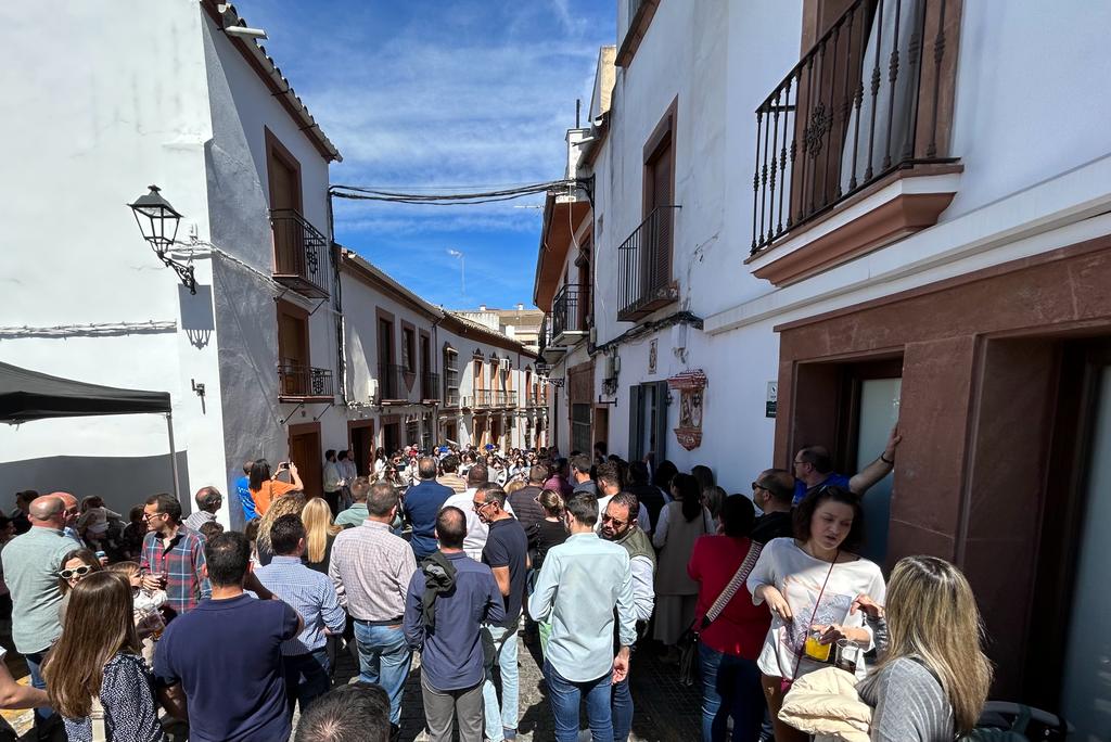 HumildadMontoro's tweet photo. Hoy ha tenido lugar la Clausura de la Cuaresma 2023 en nuestra Casa de Hermandad.

Agradecer a @AMC_JUANMOHEDO por su colaboración, a @AytoMontoro, a Alfonso y Bartolomé por esa magnífica paella y a todos los que nos habéis acompañado durante toda la Cuaresma. https://t.co/jnw5QSWAvN