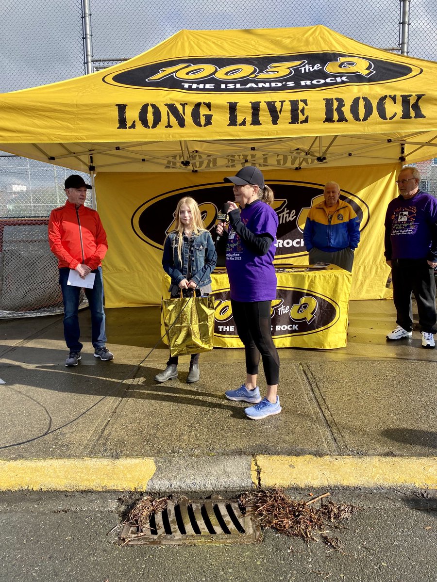 Great community turnout for the Michael Dunahee 5K ‘Run for Hope’ as we mark the 32nd anniversary of Michael’s disappearance. ⁦<a href="/vicpdcanada/">Victoria Police</a>⁩ remains dedicated to helping bring answers to the Dunahee family. All tips to vicpd.ca/michaeldunahee…