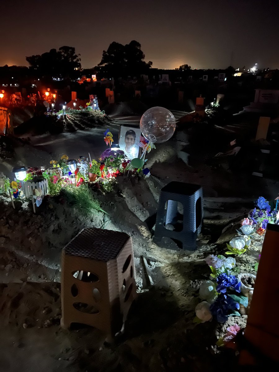 Bir mezarın başında saatlerce oturdunuz mu hiç? #isiasadaletnöbeti #isiasortakdavamız