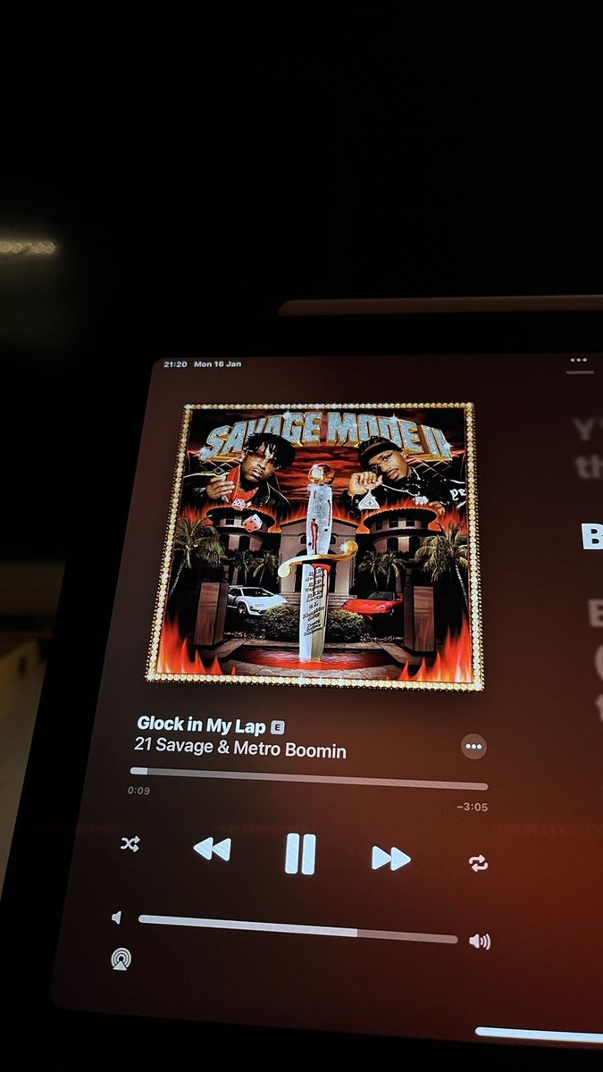 Corazon_hyu's tweet image. &quot;He think he the battery, we call him Elon Musk&quot;
#glockinmylap #21savage #metroboomin