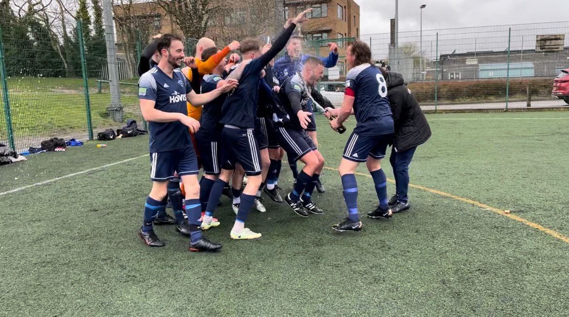 AFCLoose's tweet photo. What a Sunday! Each player played their hearts out to get our hands on our second MMSKFL DIV 1 league title. Thank you and well done to all involved #breadmen #champion #div1 #hovis #onegametogo #MMSKFL https://t.co/A11PLt6z86
