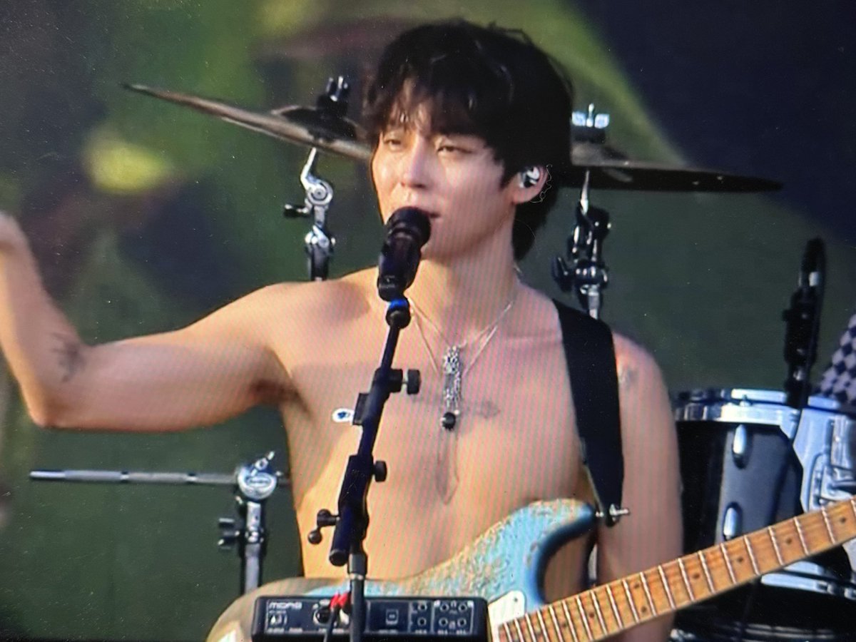 WOOSUNGlifeline's tweet photo. WOOSUNG NAKED ERA https://t.co/HCxfSsBuoN