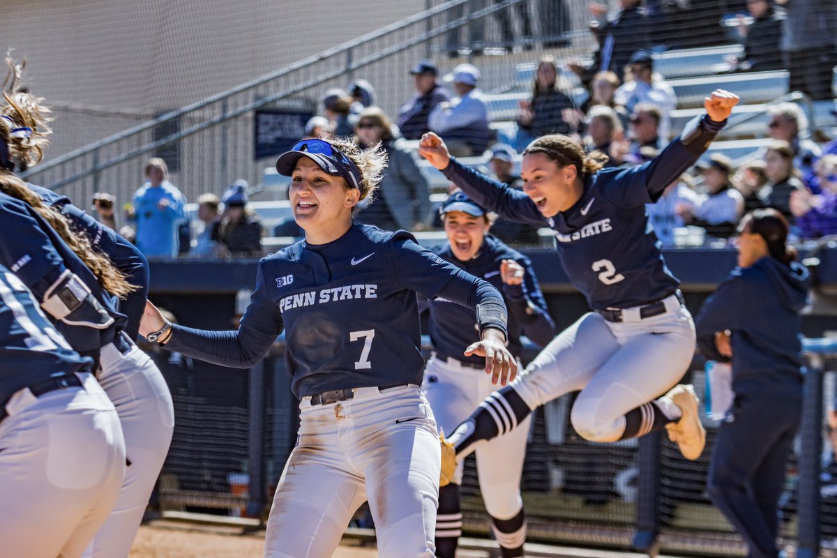 B7: Headed to the bottom of the seventh looking for another 🦸‍♀️ Who will it be??? Due up: Coombs 1-2, 3B Maddock 2-3, 3RBIs Morrison 1-3 #WeAre