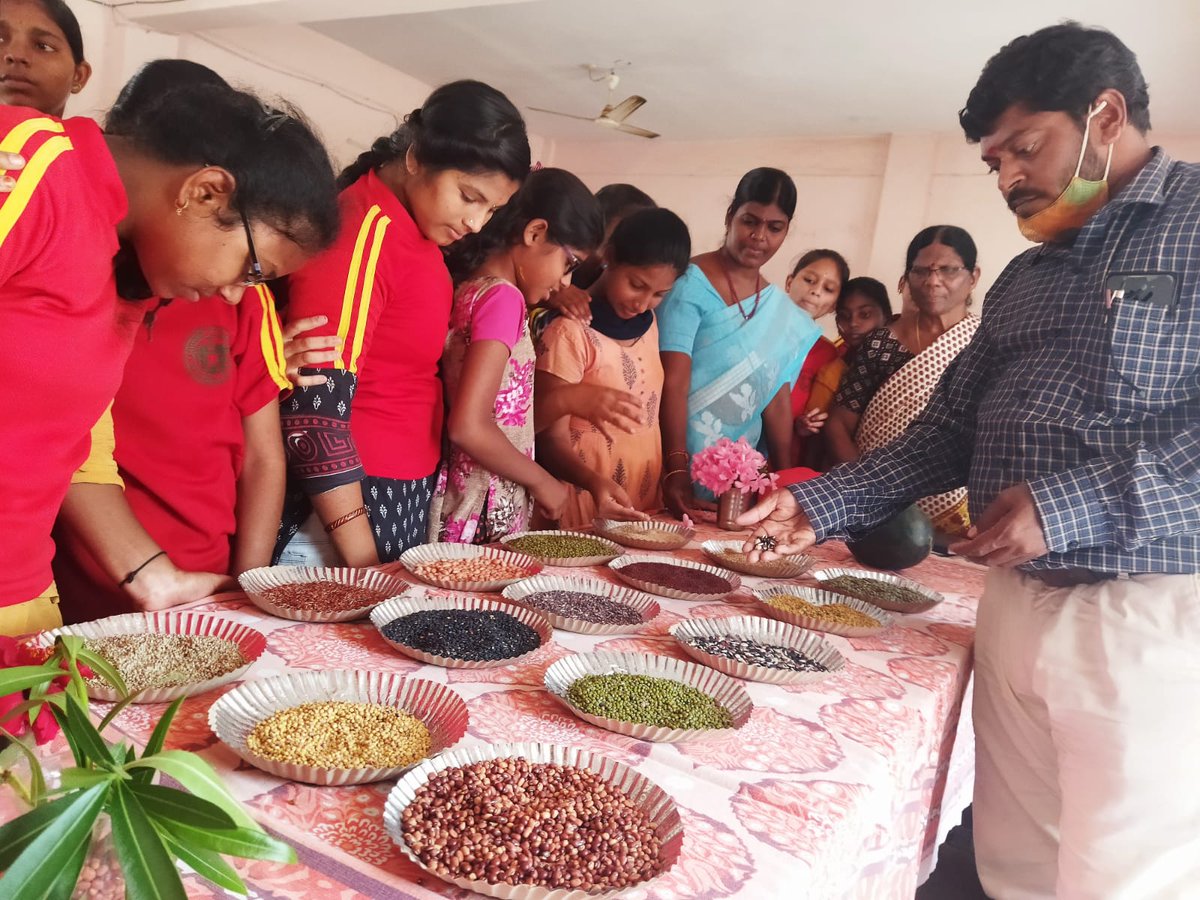 ICDS_Devarkonda's tweet photo. #PoshanPakhwada2023 ICDS-Devarakonda, NLG, TS.
Awareness on millets for PW/LW &amp; Age Girls Health. https://t.co/kbxRqpaDoB