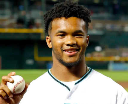 BlueJays_eMLB's tweet image. Blue Jays OF Kyler Murray has been named the AL Rookie of the Month for April. In 26 games, Murray hit .318 with a 1.032 OPS, 24 R, 10 HR, and 29 RBI. #eMLB