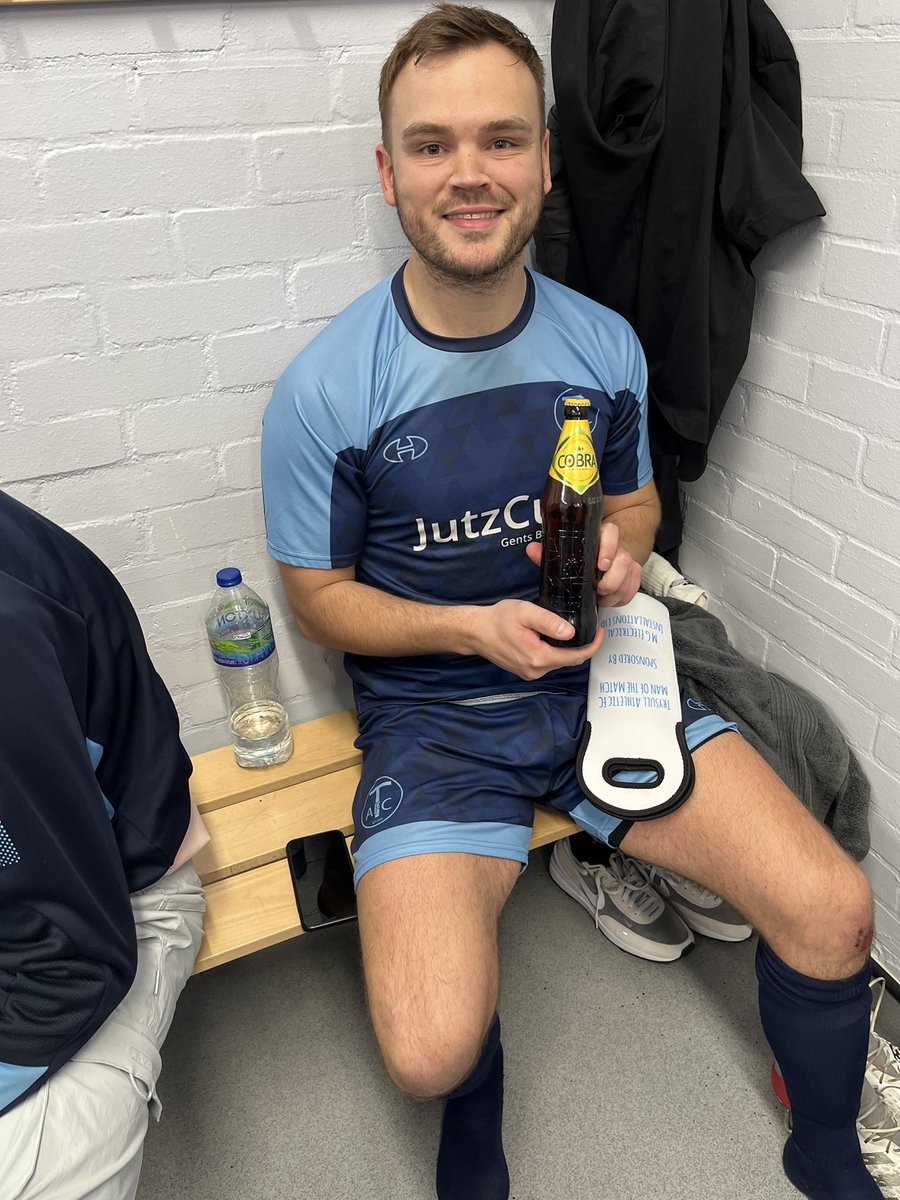 trysullAfc's tweet photo. Today’s M.G Electrical MOM goes to Haynes for a leadership’ performance at the back 👍🏻we’ll done mate &amp; respect for downing the large @cobrabeer 😂tough ask after 90mins https://t.co/q53jI07uCG
