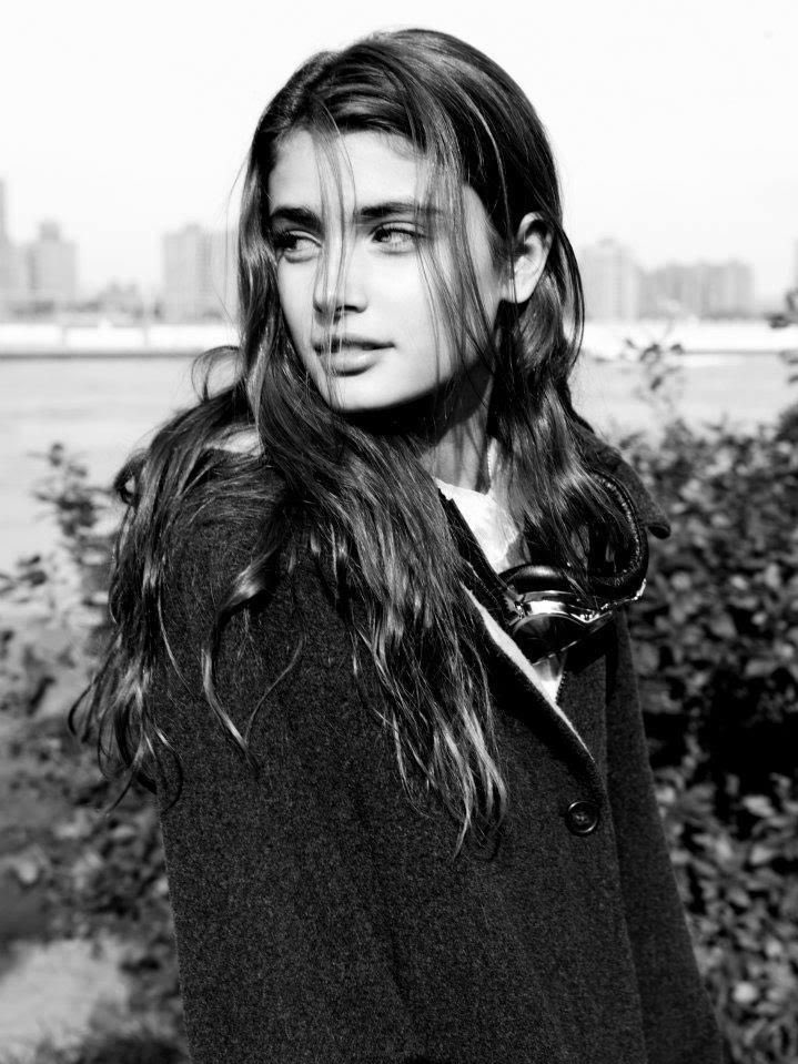 ⠀
In the back of my mind you died
and I didn't even cry,
not a single tear.

I'm sick of waiting patiently for someone that won't even arrive.

In the back of my mind I killed you…
and I didn't even even regret it;
I can't believe I said it.
But it's true.
I hate you.

⠀