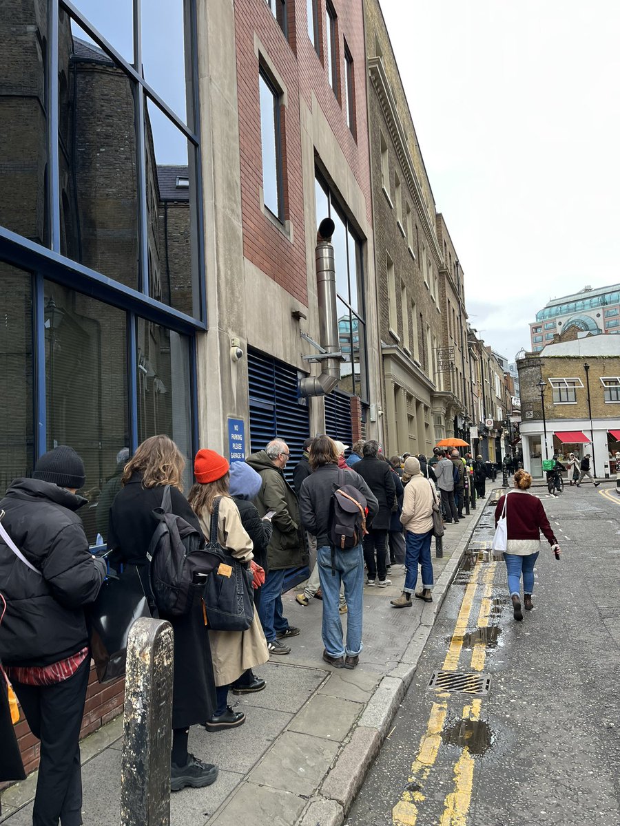 KCchao's tweet photo. Caught the last day of #PeopleMakeTelevision at @Raven__Row. Programmes made by communities challenge issues related to social justice, equality, class and race. The participatory approach empowered marginalised groups to tell their stories in their own voices. https://t.co/ZVrYGFPWAd