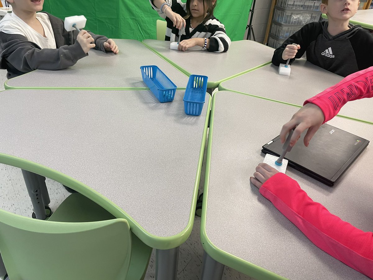 AmandaStrickler's tweet photo. 3rd graders are experimenting with and building simple machines. They are using the VEX robotics kits to solve a problem. Can they lift a toy tiger 🐅 from a chair up onto the table with a compound machine they build? #PLTW #STEM #BHWarriorPride @Bighollowelem https://t.co/Cua1wFL44d