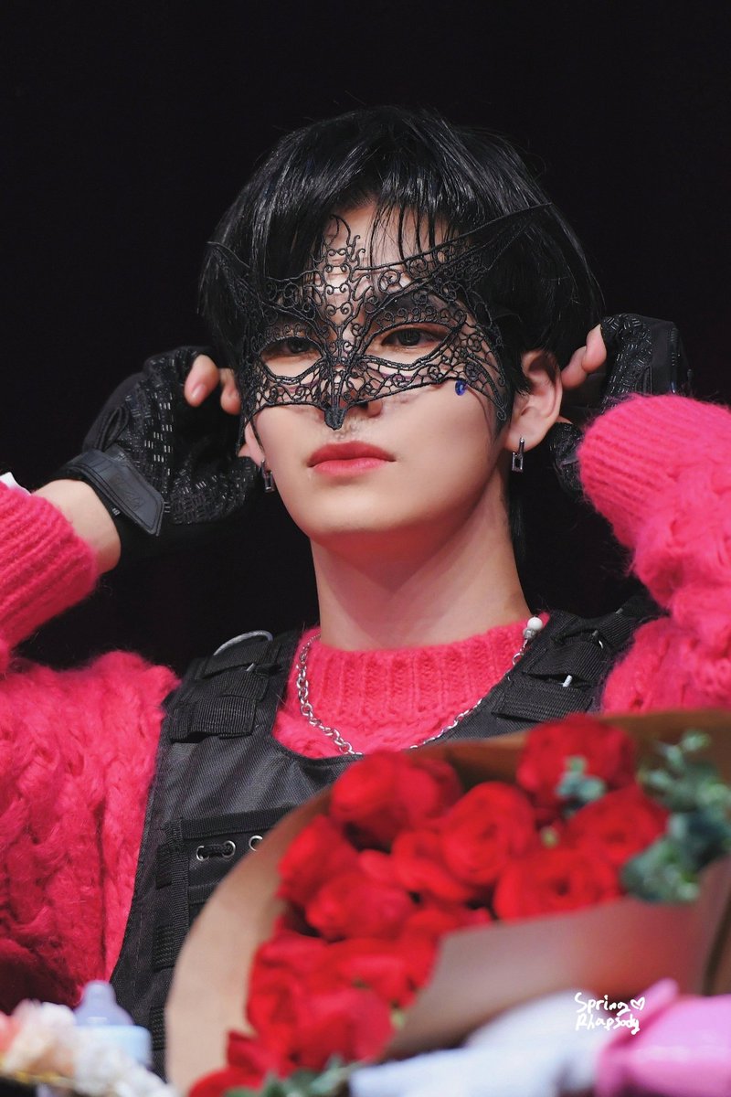 FranceSerim's tweet photo. PHOTOS •25.03.22

D'autres photos de #SERIM durant le dernier fanmeetins du groupe a été publiée
(2/2)

©: springrhapsodyy

#CRAVITY #크래비티 #세림 #LUVITY https://t.co/LlPTMLmaiH