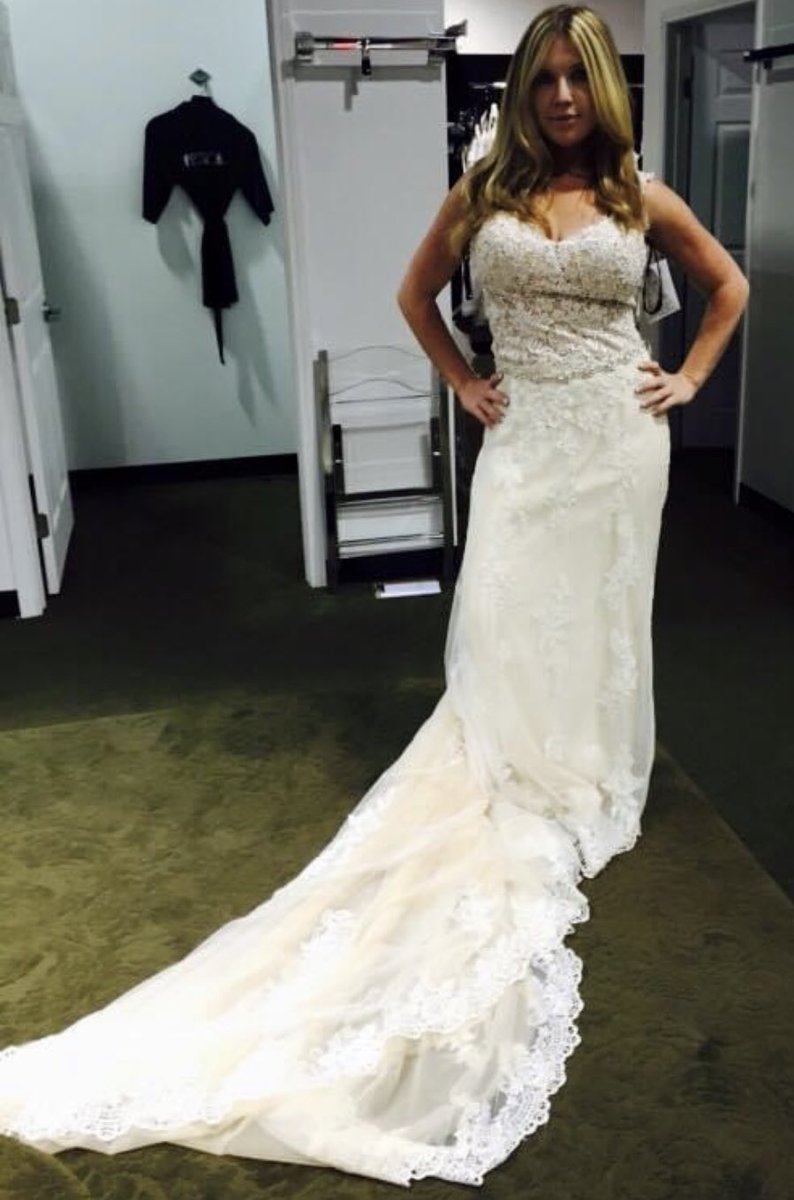 heather40may's tweet photo. #weddingdress #causal-wedding #dress #married #divorce https://t.co/YbOTL5OK3Z