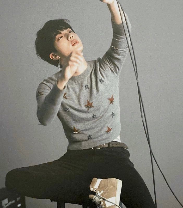 udiliaGuada2's tweet photo. @BTS_JIN_SJ MI JIN I LOVE YOU 💜  
OPPA HERMOSO 
💜🥺🤞 https://t.co/Rldd57pny4