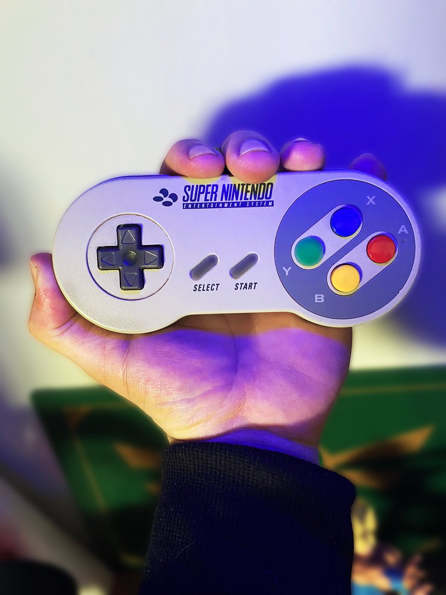 AlvezGuides's tweet photo. Domingo Retro!! 👾
Tenía muchas ganas de volver a jugar algo en mí Súper Nintendo, cual fue vuestro juego favorito?
#me #yo #mando #controller #nintendo #supernintendo #mariobros #zelda #donkey #gaming #gamer #retrovideogamecollector https://t.co/UGhelkGtuh