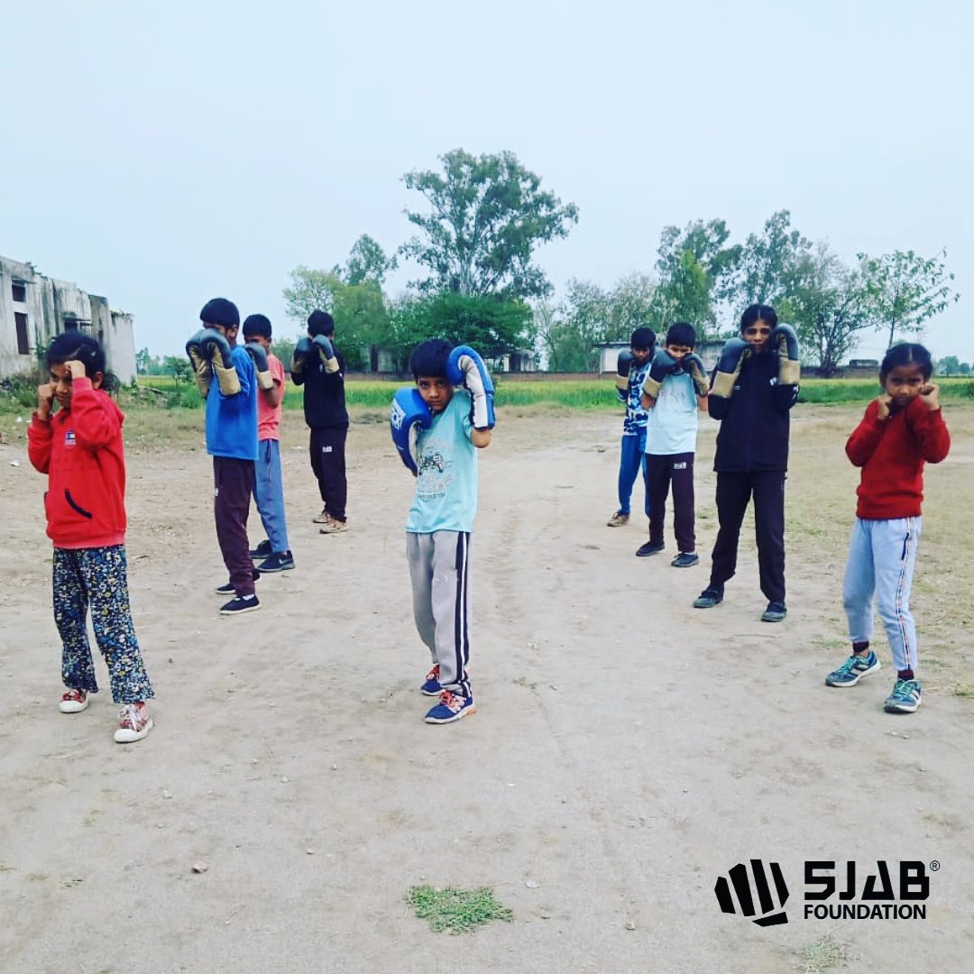 5JABFOUNDATION's tweet photo. You define your own life. Don't let other people write your script.

#5jab #5jabfoundation #punjab
 #Chakar #jarkhar #talwara
 #Boxing #Hockey #Football 
 @5jab_talwara @5jab_jarkhar @5jab_chakar https://t.co/BoPW8TtXdL