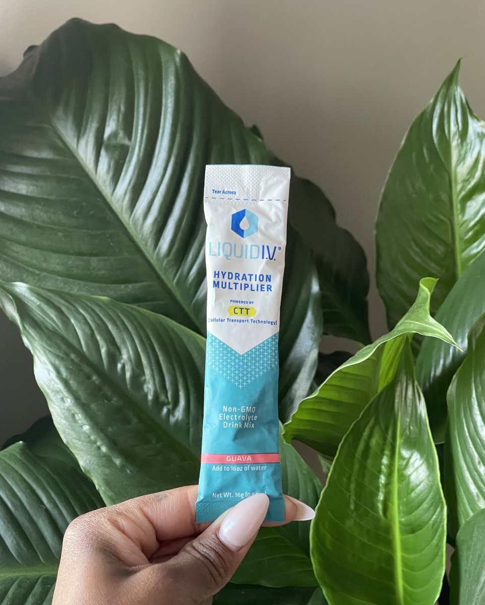 HavaTurner's tweet photo. SPRING IS HERE!! Perfect for Liquid I.V.! Use code “HAVA_TURNER_” for 25% off 🌸☀️🍃 @liquidiv https://t.co/q1yx9UE4Bf