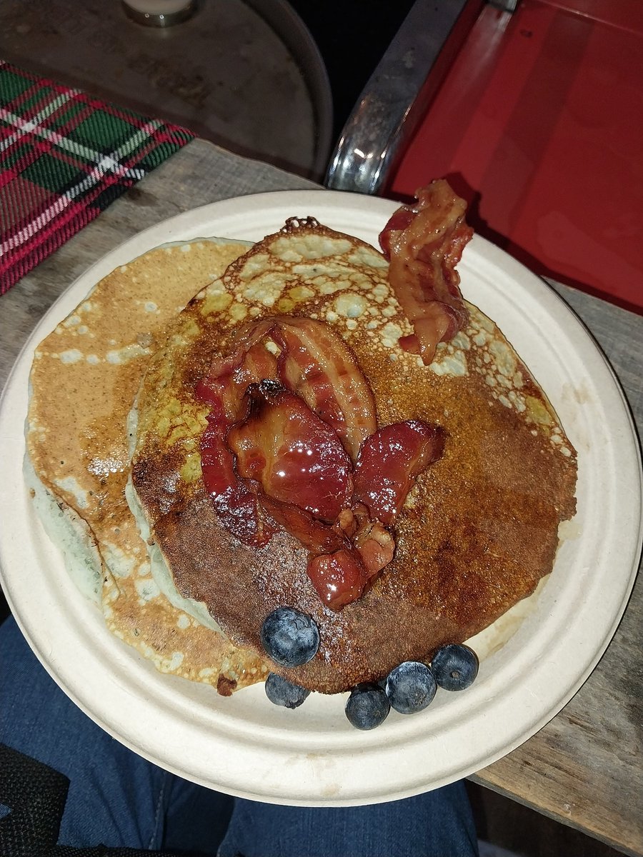 Dandeliondirtrd's tweet photo. Pancake Breakfast at Palmer's Sugarhouse #Shelburne #VT πππ₯ #MapleOpenHouseWeekend https://t.co/eh3Adb3wNu