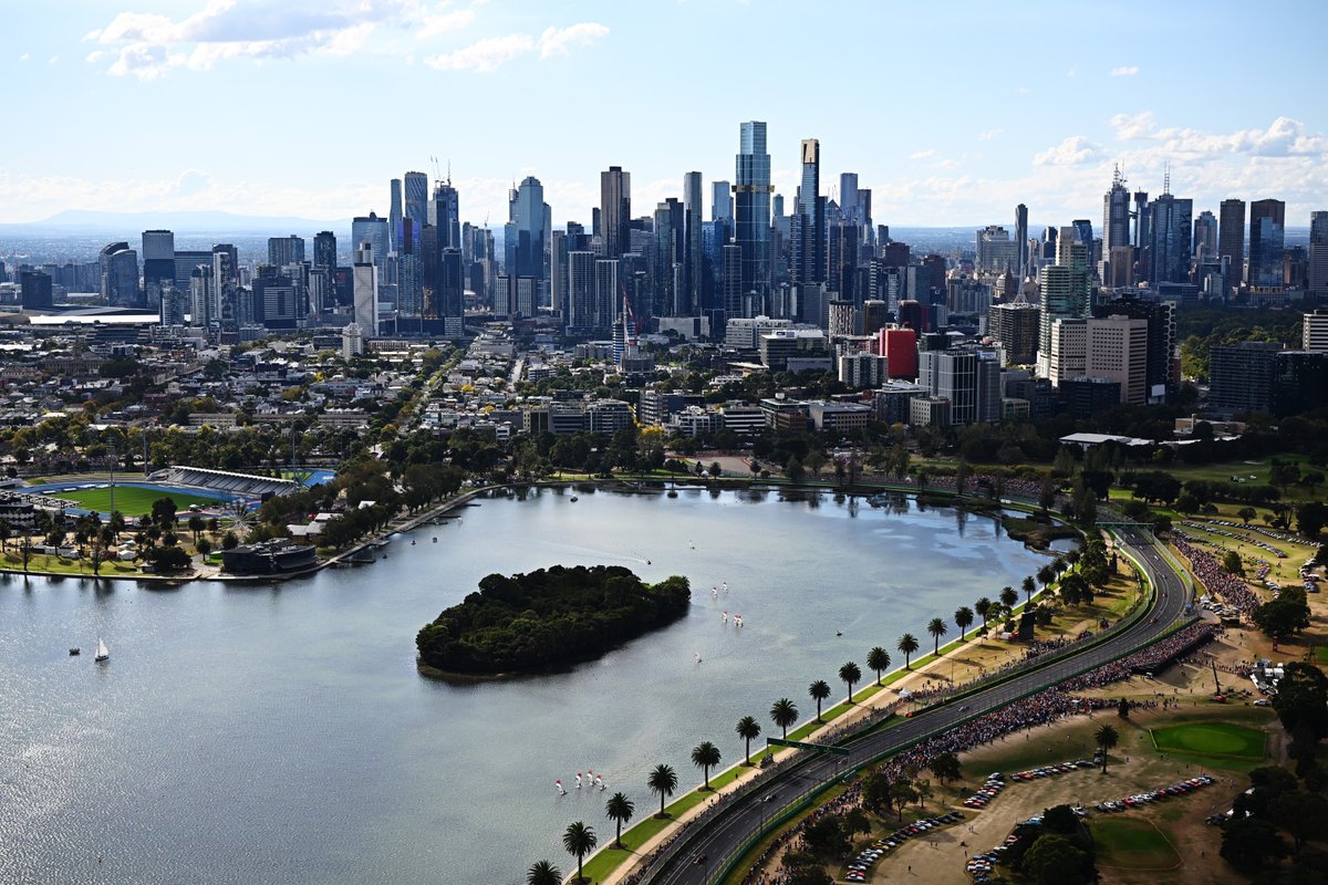 Dernier_Secteur's tweet photo. C'est reparti pour une nouvelle semaine de course 🤩

Ce week-end c'est Grand Prix d'Australie à Melbourne 🇦🇺⏰

#F1 #AusGP https://t.co/jXZwNLdaQY