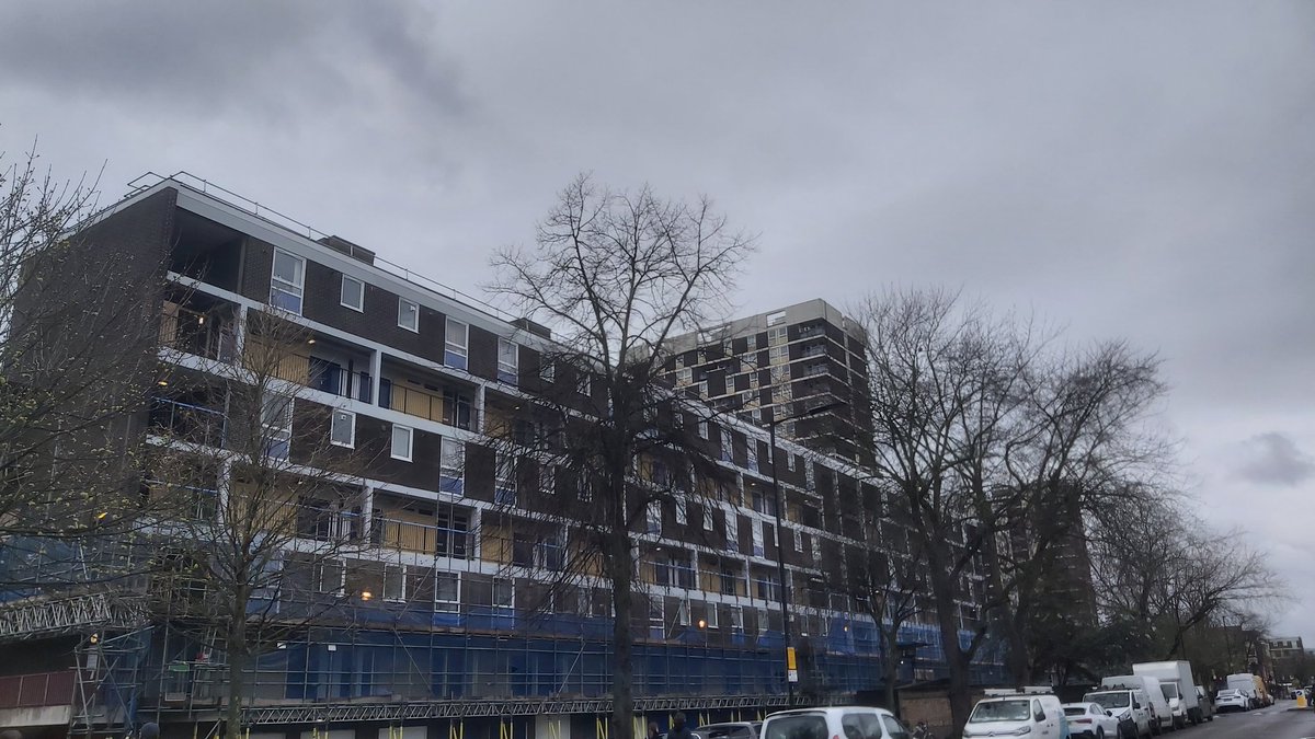 PhilipGlanville's tweet photo. Gt to be out w/ @HackneyLabour for a @LoveDeBeauvoir #HackneyAtHome today led by @JoeWalkerUK. Gd turnout from members &amp; colleagues, spent my couple of hours on De Beauvoir Est; where it's great to see refurbishment works to Fermain Court looking so gd plus new homes coming soon. https://t.co/HP67AlkG7o