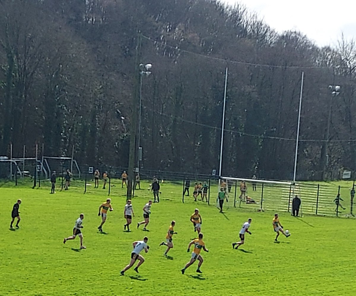 Local derby, Glenville v Glanmire, in Glanmire this morning. Good win for the home team. #SeeYouAtAMatch <a href="/GlenvilleGAA/">Glenville GAA Club</a> <a href="/GlanmireGAA/">Glanmire GAA</a> <a href="/OfficialCorkGAA/">Cork GAA</a>