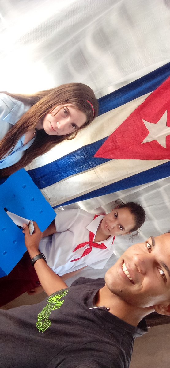 Mi #VotoXTodos es mi #VotoXCuba
#VotoPorTodos #CubaVotaUnida
<a href="/DiazCanelB/">Miguel Díaz-Canel Bermúdez</a> <a href="/AnabelNaranjoP4/">Anabel Naranjo Paz</a> <a href="/IsabelC1963/">Isabel Cristina Torres Torres</a> <a href="/ErnestoSV8/">Ernesto Santiesteban Velázquez</a> <a href="/YanetHerCUBA/">Yanet Hernández</a> <a href="/aylinalvarezG/">Aylín Alvarez García</a> <a href="/univholguinera/">UniversidadHolguin</a> <a href="/LERuizM/">Luis Ernesto UHo 🇨🇺</a>