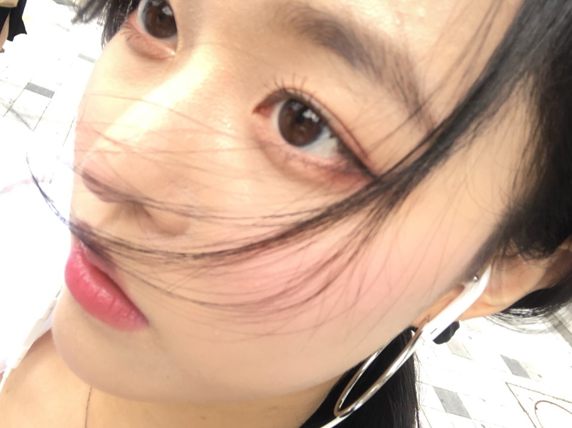 jngmn72's tweet photo. @calmpush 부르셨어요? https://t.co/Mw4rTRly1K