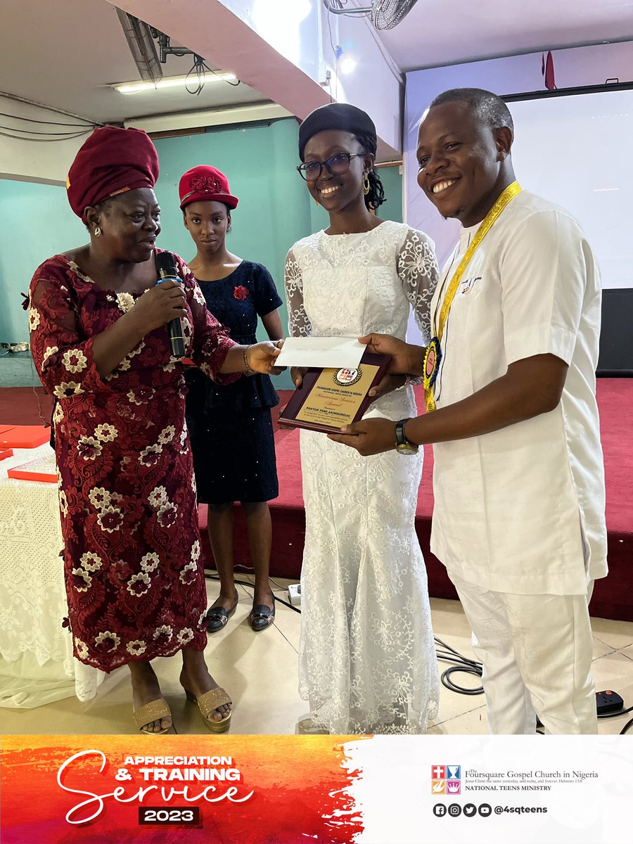 4sqteensng's tweet photo. We appreciate your sacrifice to this ministry and we are grateful.
#4sqteens #appriciationservice #leaderstraining https://t.co/bHEZ8eppoe