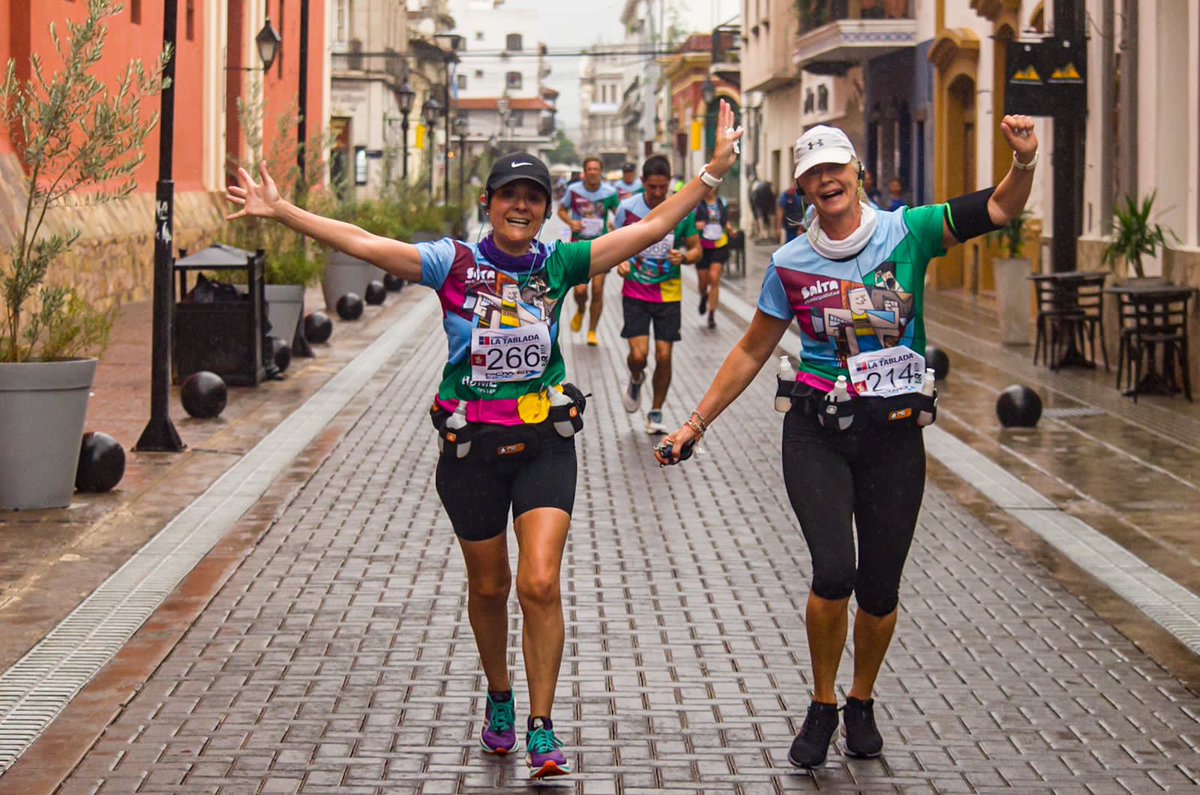 MuniSaltaok's tweet photo. UNA FIESTA DE DEPORTE EN LA CIUDAD ❗️🏃‍♀️🏃‍♂️

Así vivimos la segunda de muchas ediciones que vendrán de la #MediaMaratónSalta.
1.000 competidores recorrieron los puntos más lindos de nuestra ciudad, duplicando los participantes de la anterior. https://t.co/KBySYblxID