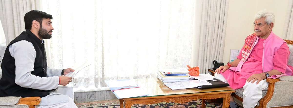 taruunuppal's tweet photo. Called on lieutenant governor Sh. Manoj Sinha Ji at Rajbhawan today and discussed various issues pertaining to promotion of art, culture, sports and redressal of grievances regarding appointment of 91 junior statistical assistants . https://t.co/KOvqHRpoeJ