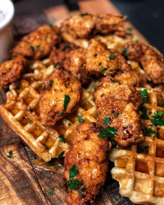 Bellblockgroup's tweet photo. Sunday Brunch! Get ready to satisfy your cravings at these top chicken and waffles spots in the Bay Area: Brown Sugar Kitchen, Little Skillet, Auntie April's, and Lois the Pie Queen. 🍗🧇 #ChickenAndWaffles #BayAreaEats
https://t.co/Ir1beQsyt4 https://t.co/S247D7Iscj
