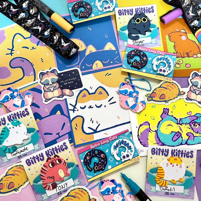 My huge shöp update is LIVE!! ⭐️

🔗⬇️, RTs = 💜 