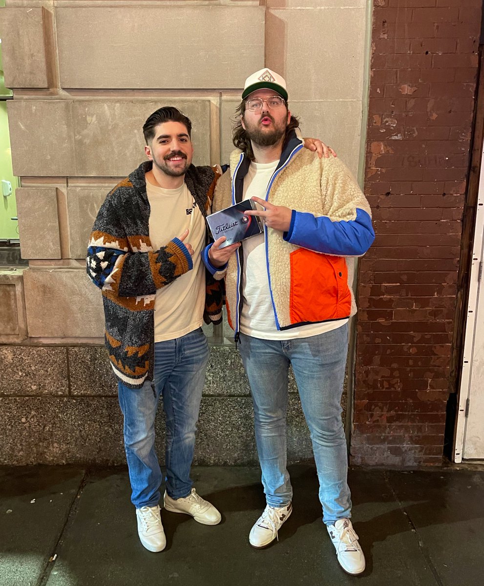 LarryFishburger 🐟🍔 LVI on Twitter "Just two guys being dudes"