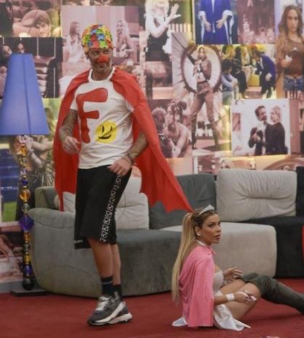RebeComenta's tweet photo. Los amo enserio!!! 🥹💖 #GFVIP #oriele #orianistas https://t.co/rW313jhaQ6