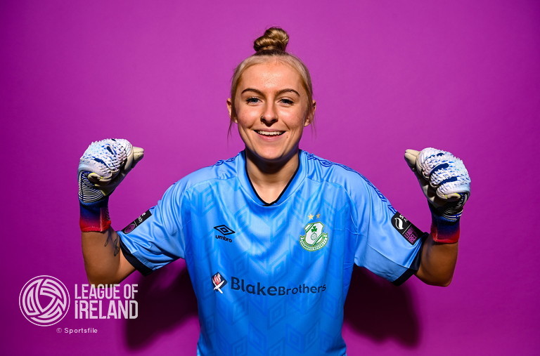 RoversWomen's tweet photo. Clock's going forward means only one thing....

...𝐒𝐮𝐦𝐦𝐞𝐫 time 😁 https://t.co/R0twOmQy7Q