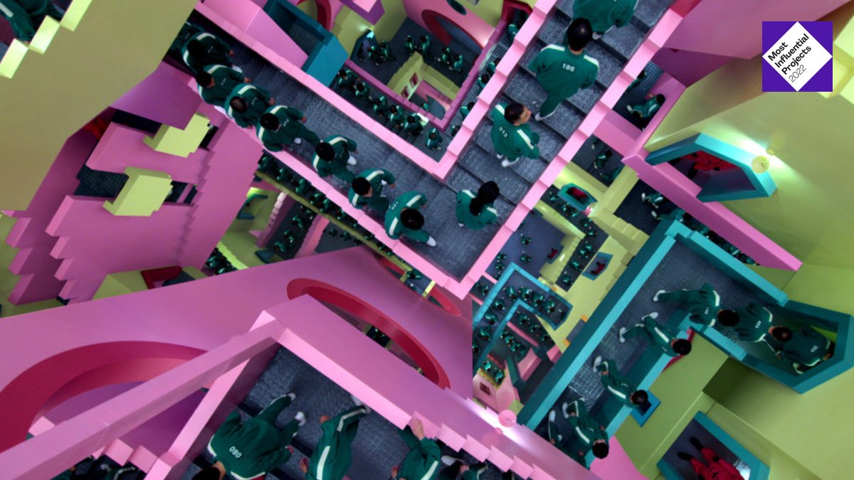 PMInstitute's tweet image. The secret behind the success of @netflix thriller @squidgame? An unpredictable, can’t-look-away plotline—complemented by a candy-colored, nostalgia-fueled #SetDesign. Get a backstage peek at number 36 on our #MIP2022 list: ow.ly/WvSf50Nqnpc #SquidGame #design #pmot