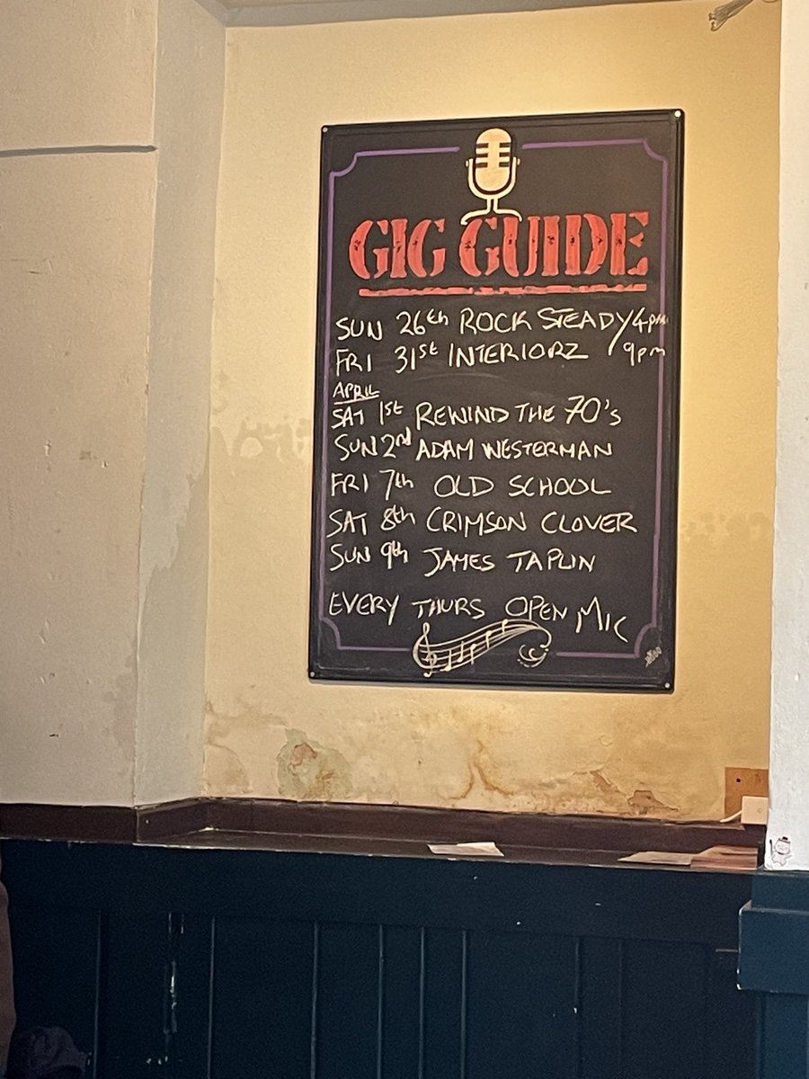 Adrienne018's tweet photo. Live music back on at The Imps #selfcatering #yorkshirecoast #weekendaway https://t.co/jLyUpmxUb0