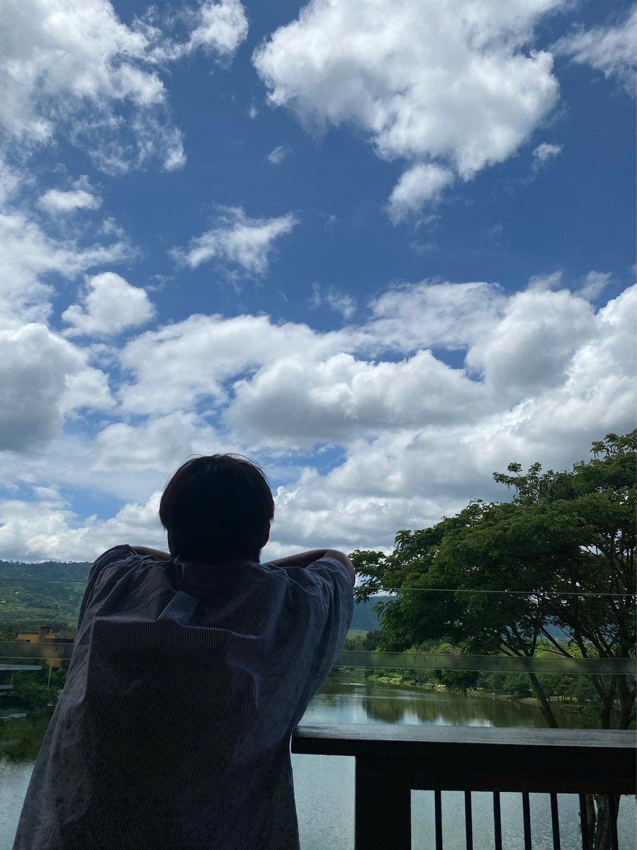 NoeiSrk's tweet photo. Happy birthday 
ขอให้ปีนี้เป็นปีที่ดีของพี่เกมนะ
ขอให้สมหวังในทุกๆเรื่อง
ขอให้มีแต่ความสุข มีแต่รอยยิ้มในทุกๆวัน
ไม่ว่าพี่เกมจะทำอะไรเค้าพร้อมซัพพอร์ตพี่เกมเสมอ
และไม่ว่าเมื่อไหร่ที่พี่เกมหันหลังมาจะเจอเค้าเสมอ 
“ i always beside you “ 
26 march 2023
#GameplayHBD2X https://t.co/LM1iaAENIt