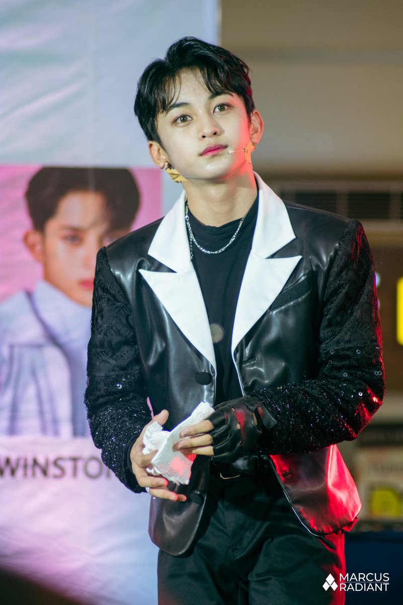 marcus_radiant's tweet photo. 20230326 @ Robinsons Starmills

MARCUS Photos (3)

#HORI7ON_GoesToPampanga

#HORI7ON_MARCUS #마커스 #MARCUS
#호라이즌_마커스 #HORI7ON #호라이즌 
@HORI7ONofficial https://t.co/3fCkO5Z9Rm